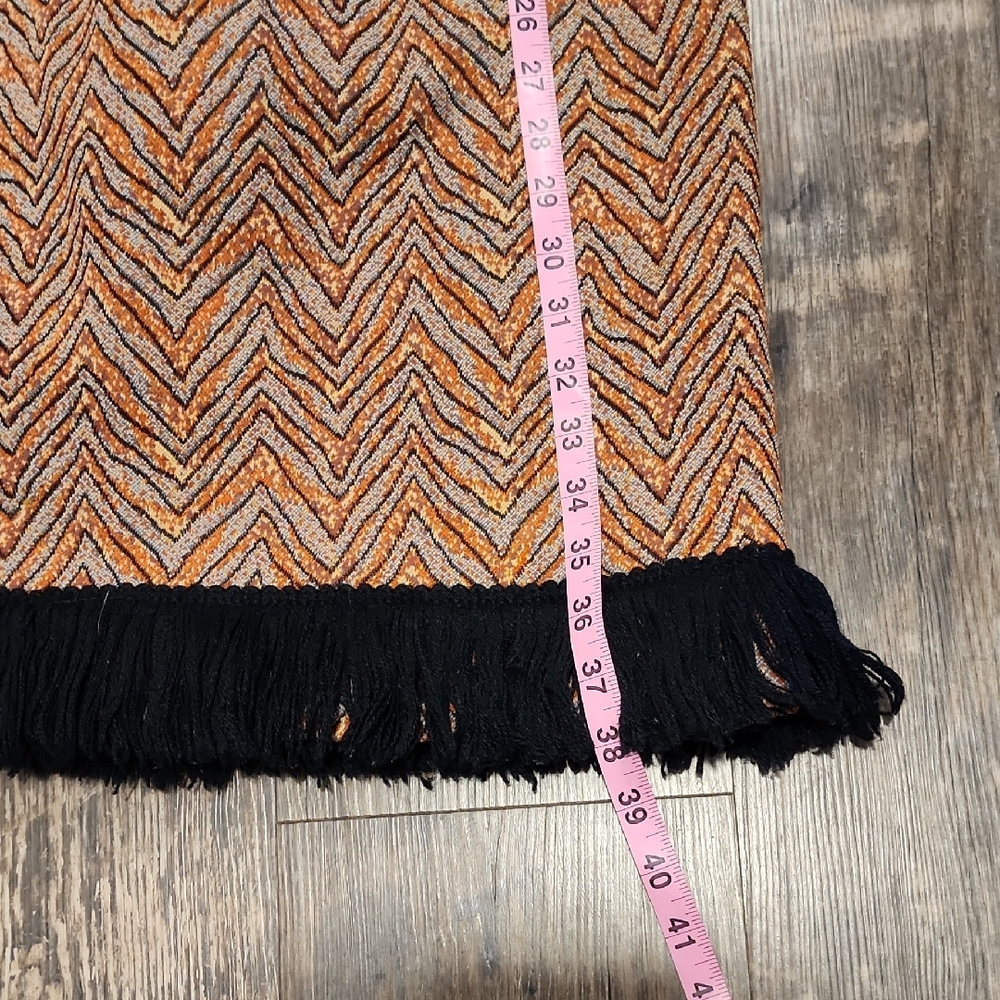 Black and Orange Long Sleeve Dress - Picture 5 of 8